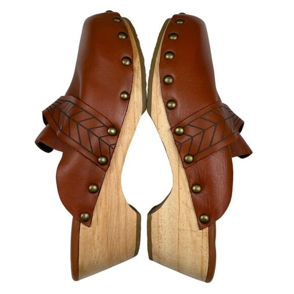 Free People Chloe Brown Leather Studded Wood Chunky Block Clogs/Boho/Western-6.5 - Picture 3 of 7